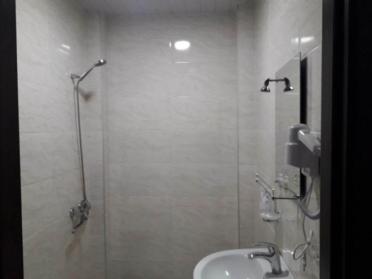 אחלציחה Hotel Beni מראה חיצוני תמונה